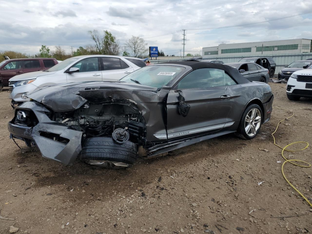 2019 Ford Mustang for Sale in Chicago Heights, IL - All Over