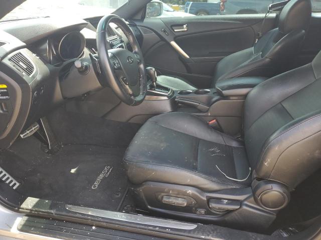 Coupet HYUNDAI GENESIS 2015 Srebrny