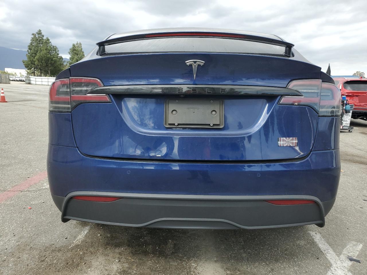 2022 Tesla Model X VIN: 7SAXCBE69NF351743 Lot: 56903975