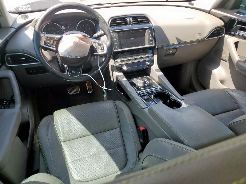  JAGUAR F-PACE 2017 Серебристый