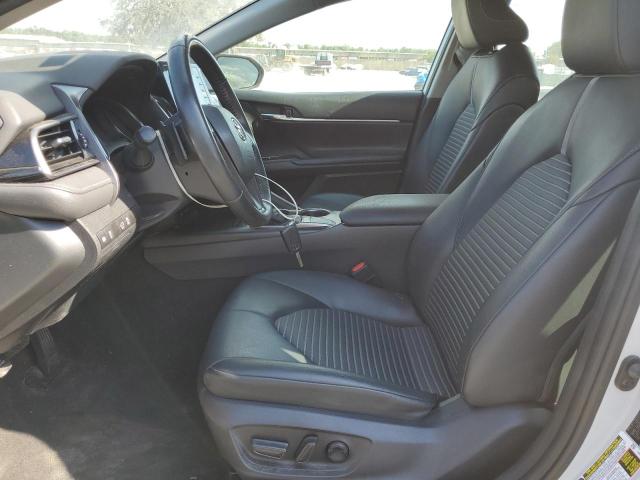  TOYOTA CAMRY 2023 Белы