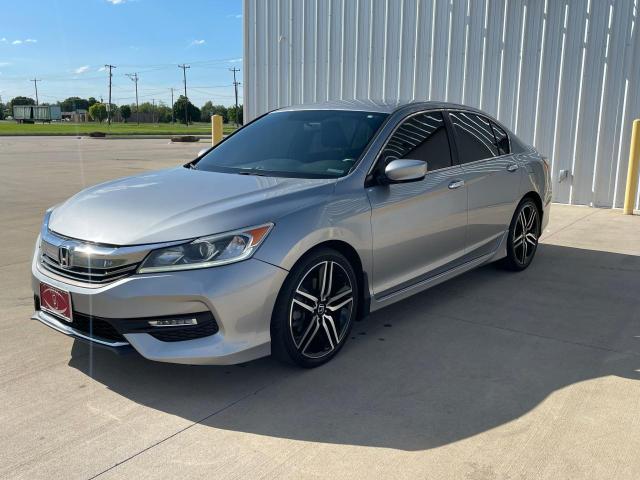 Sedans HONDA ACCORD 2017 Srebrny