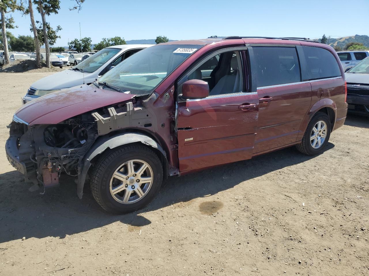 2A8HR54P28R699882 CHRYSLER MINIVAN Photo 1