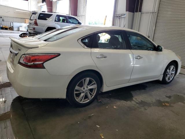 Sedans NISSAN ALTIMA 2015 Biały