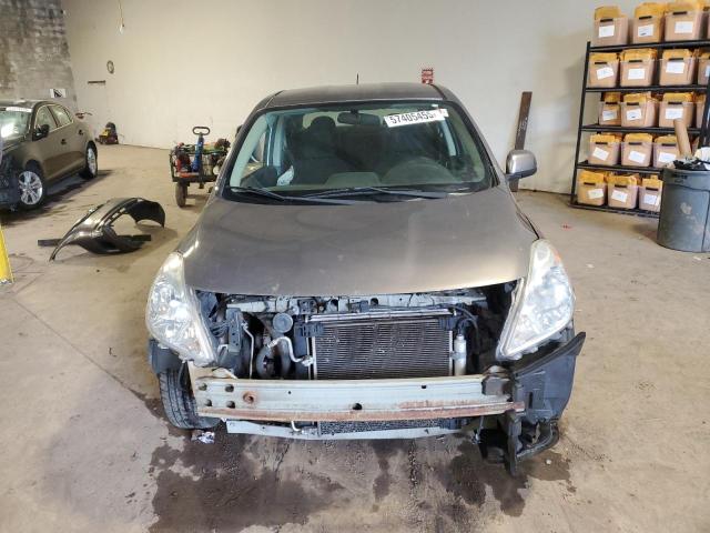  NISSAN VERSA 2013 Сірий