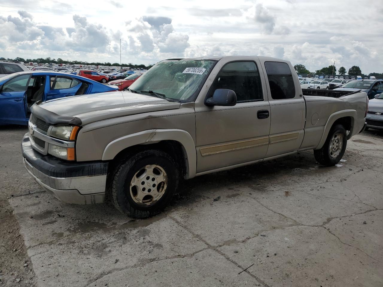 2004 Chevrolet Silverado C1500 for Sale in Sikeston, MO - Top/Roof