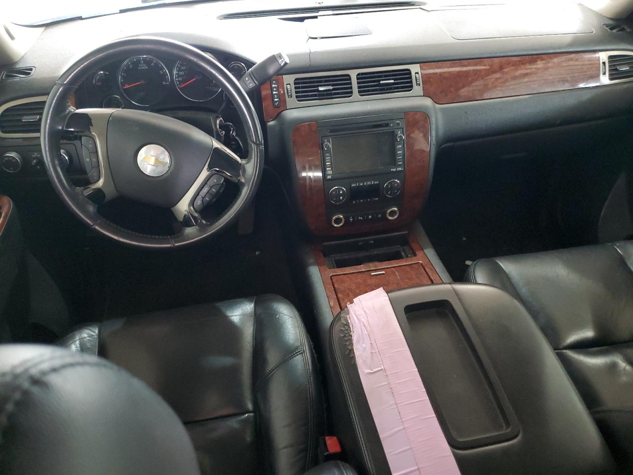2011 Chevrolet Suburban K1500 Ltz VIN: 1GNSKKE39BR238727 Lot: 56410145