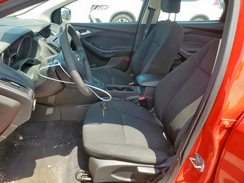  FORD FOCUS 2016 Красный