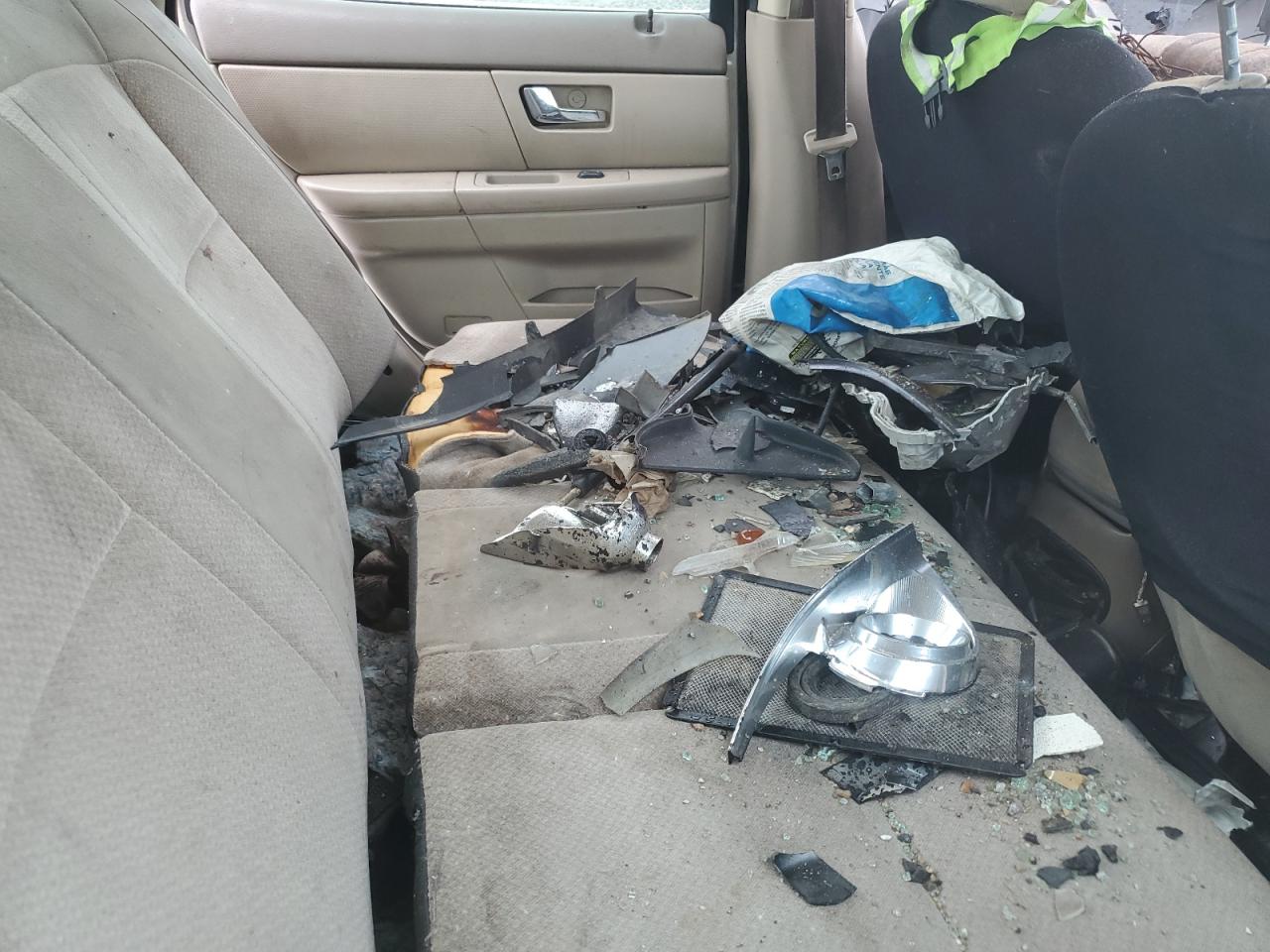 2002 Ford Taurus Lx VIN: 1FAFP52U42G181560 Lot: 57222695