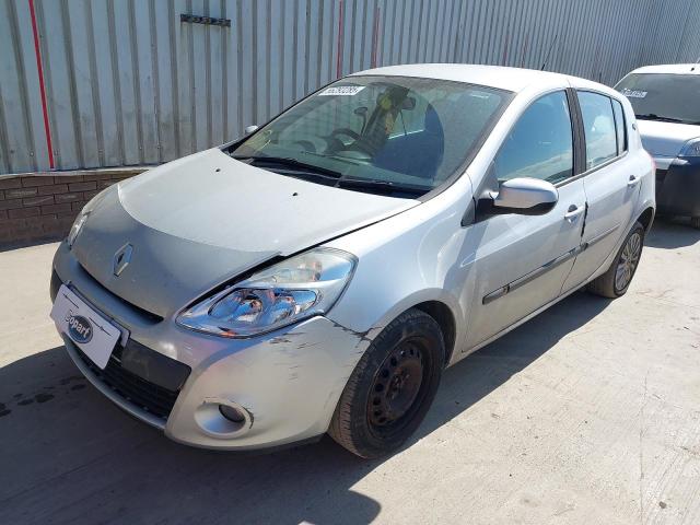 RENAULT CLIO I-MUS 2010