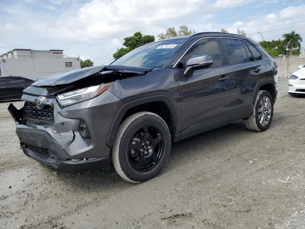 2022 Toyota Rav4 Xle Premium de vânzare în Opa Locka, FL - Front End