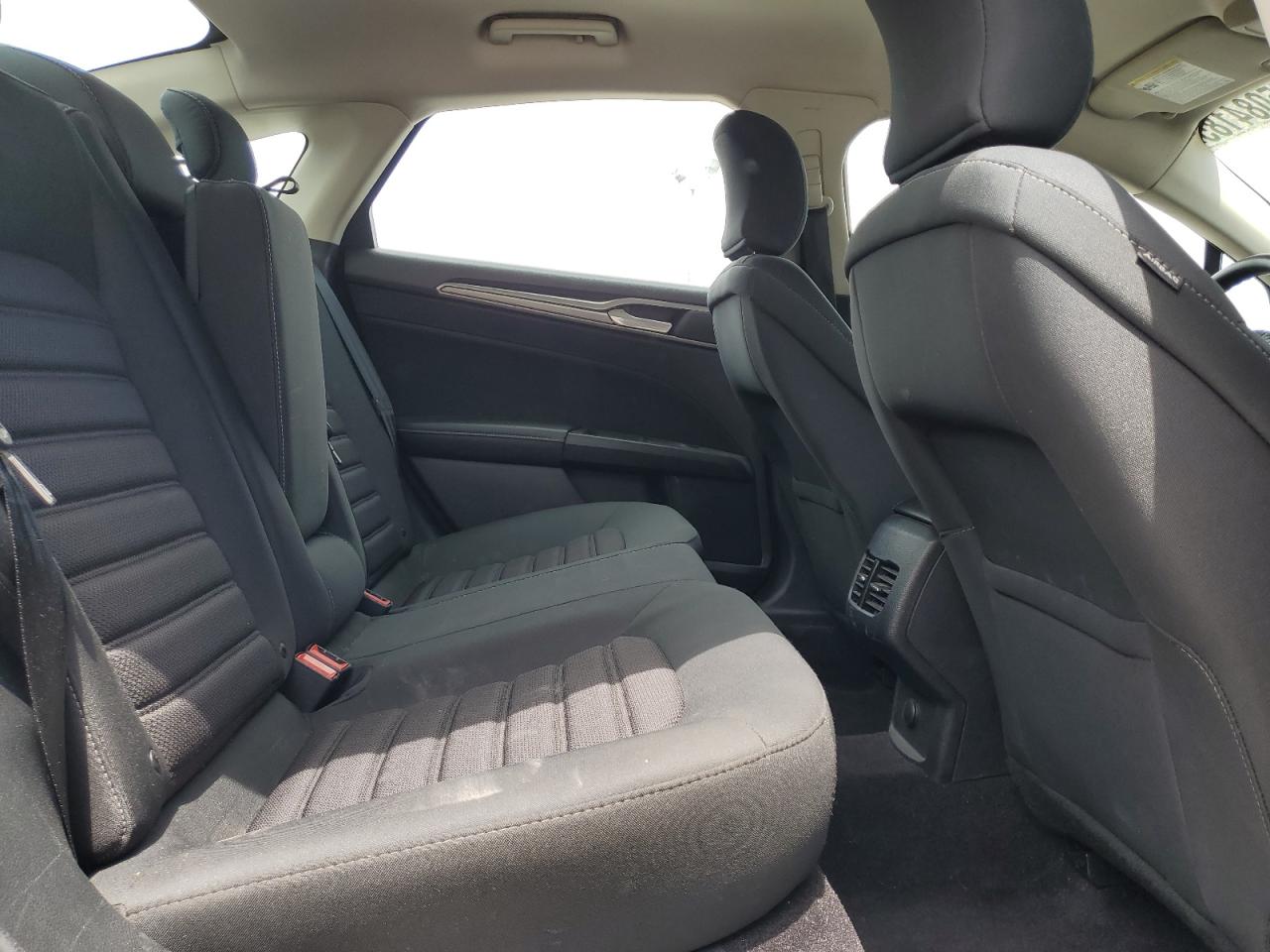 2019 Ford Fusion Se VIN: 3FA6P0LU7KR124859 Lot: 55084185