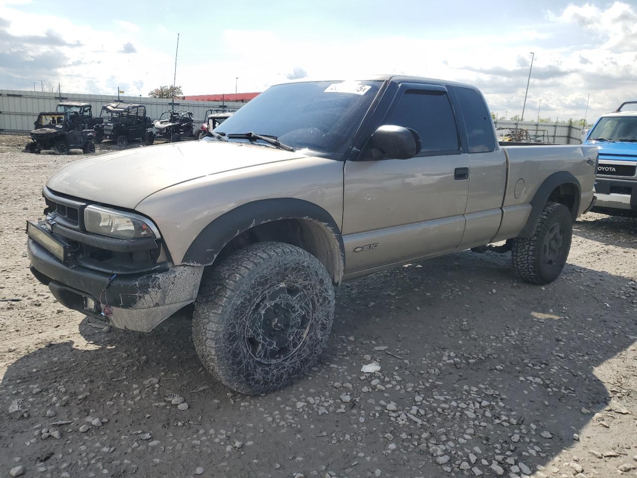 1999 Chevrolet S Truck S10 продається в Cahokia Heights, IL - Front End