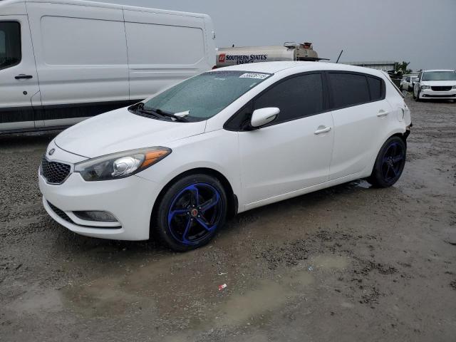 Хэтчбеки KIA FORTE 2016 Белый