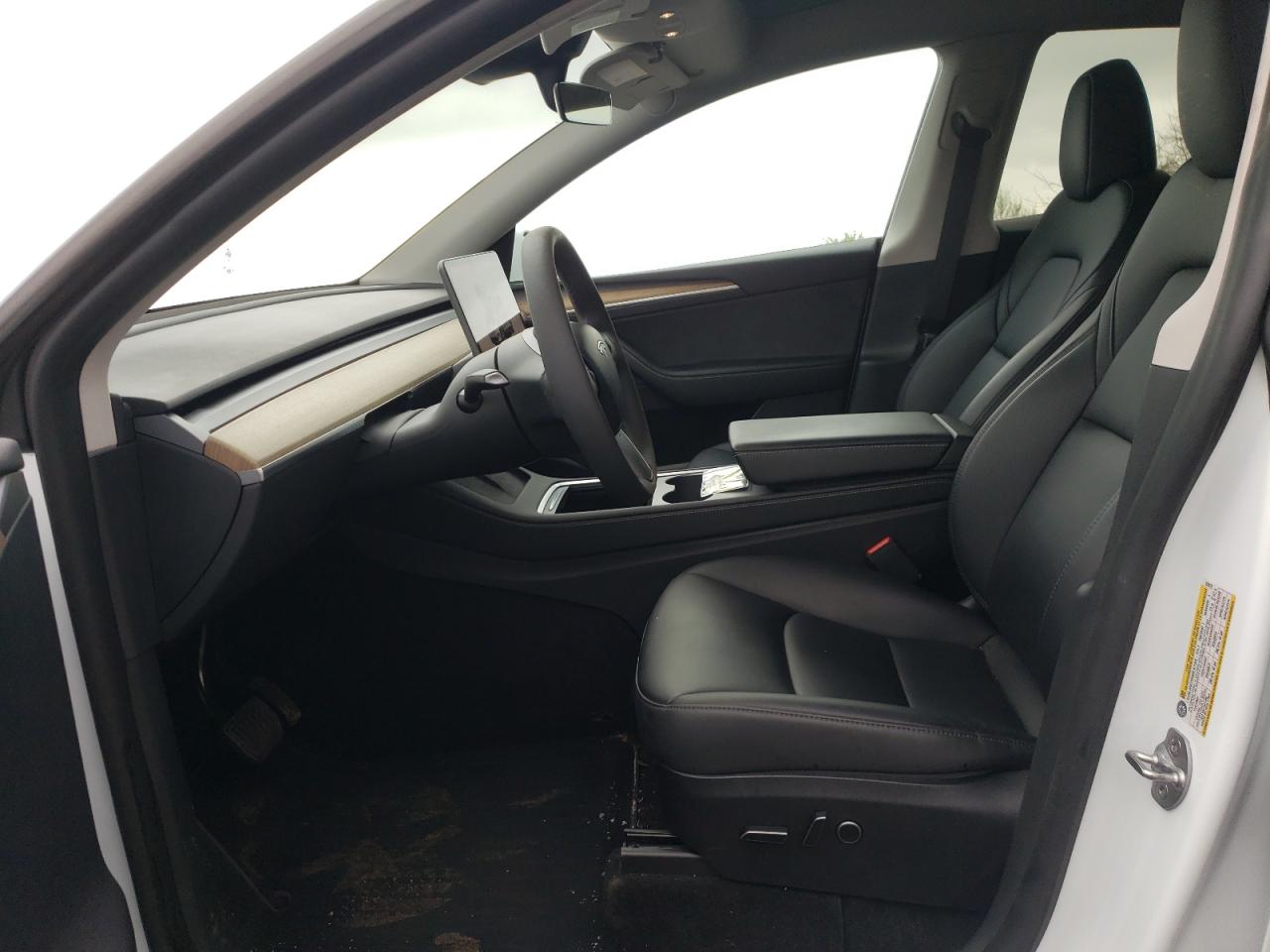 2023 Tesla Model Y VIN: LRWYGDFD4PC929579 Lot: 54832625