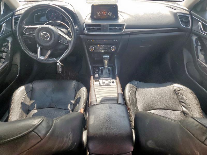  MAZDA 3 2017 Silver