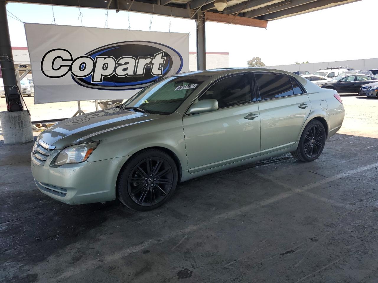 2007 Toyota Avalon Xl for Sale in Hayward, CA - Rear End