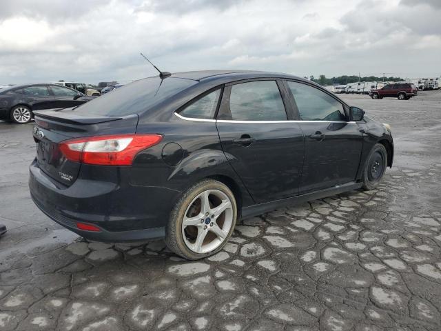 Sedans FORD FOCUS 2012 Czarny