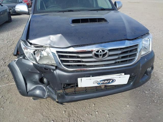 2016 TOYOTA HILUX INVI