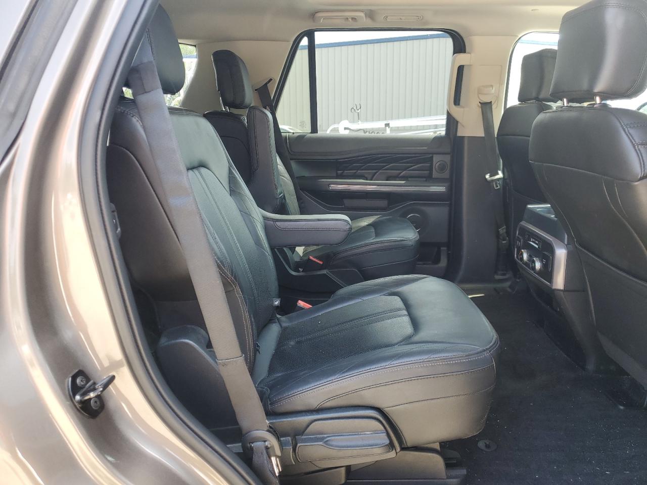 2018 Ford Expedition Platinum VIN: 1FMJU1MT5JEA49732 Lot: 57050745