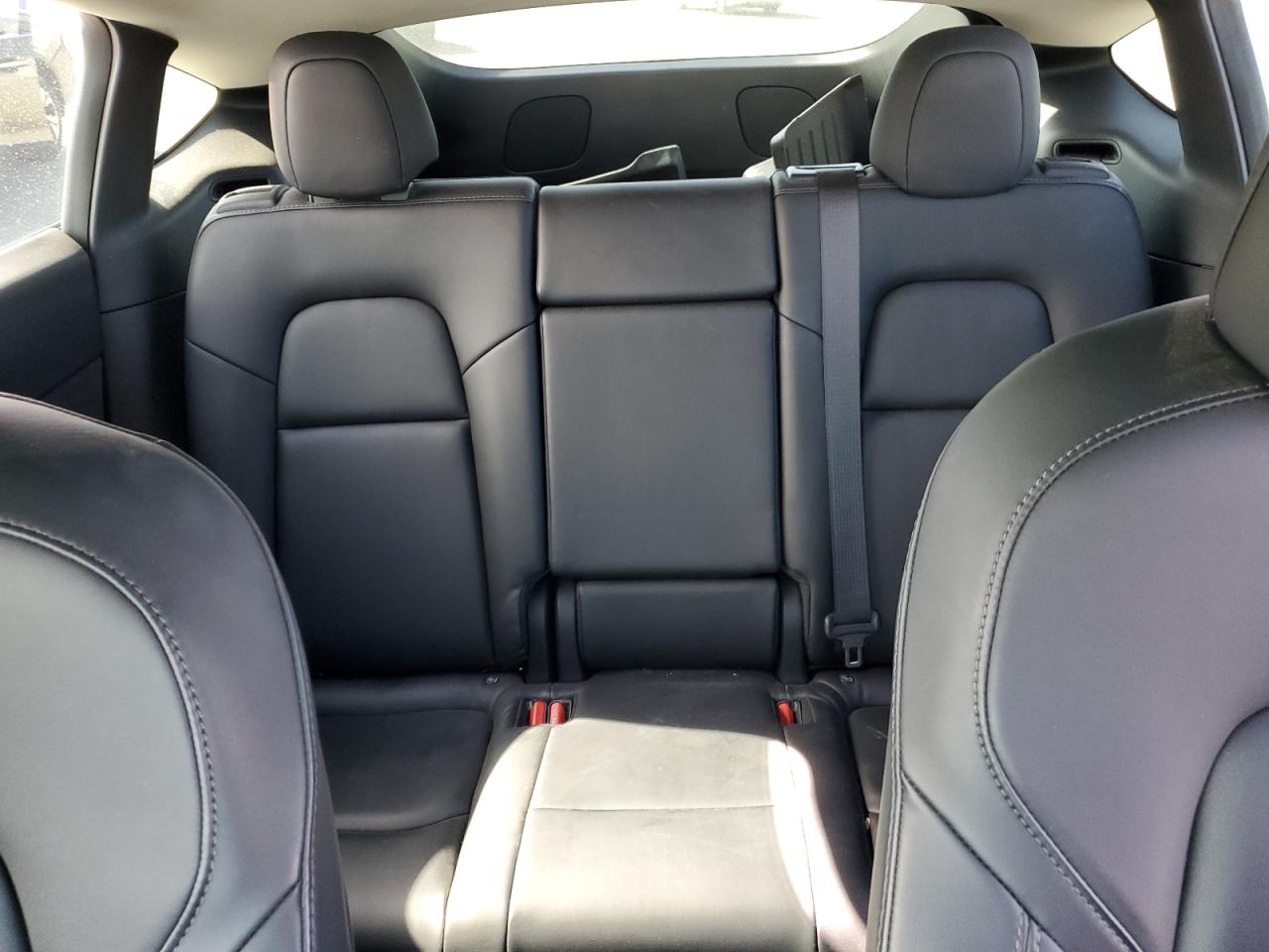 2020 Tesla Model Y VIN: 5YJYGDEF1LF005815 Lot: 57323595