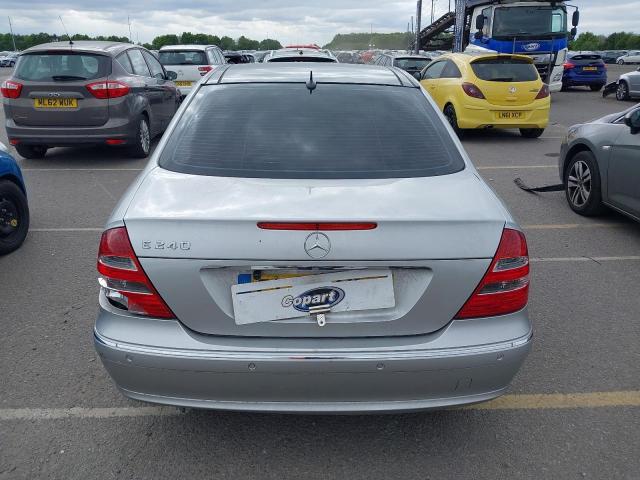 2004 MERCEDES BENZ E240 AVANT
