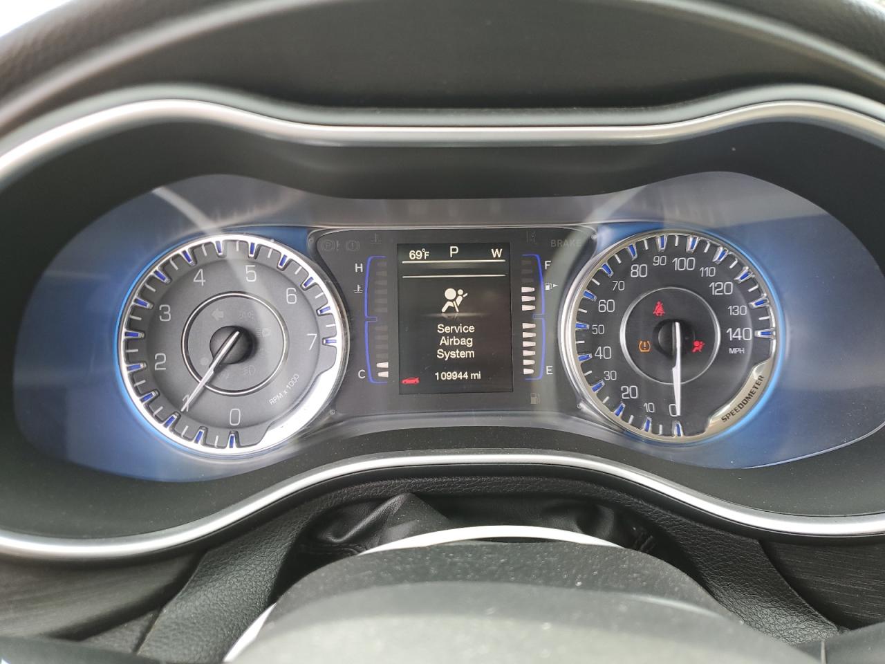 2015 Chrysler 200 Limited VIN: 1C3CCCABXFN730164 Lot: 58203445