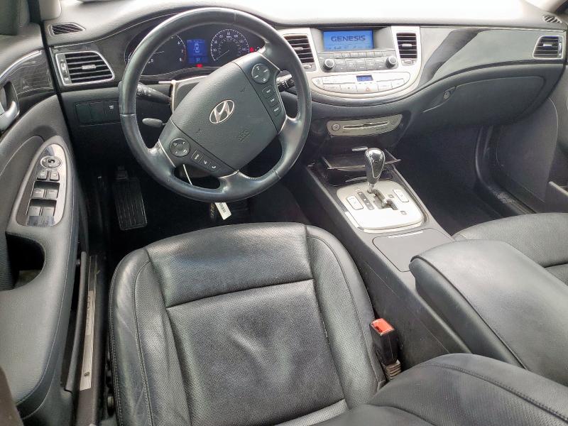  HYUNDAI GENESIS 2013 Silver