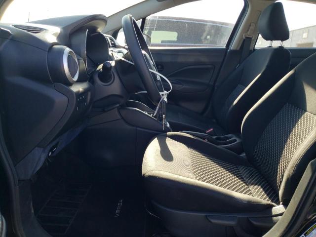  NISSAN VERSA 2022 Czarny