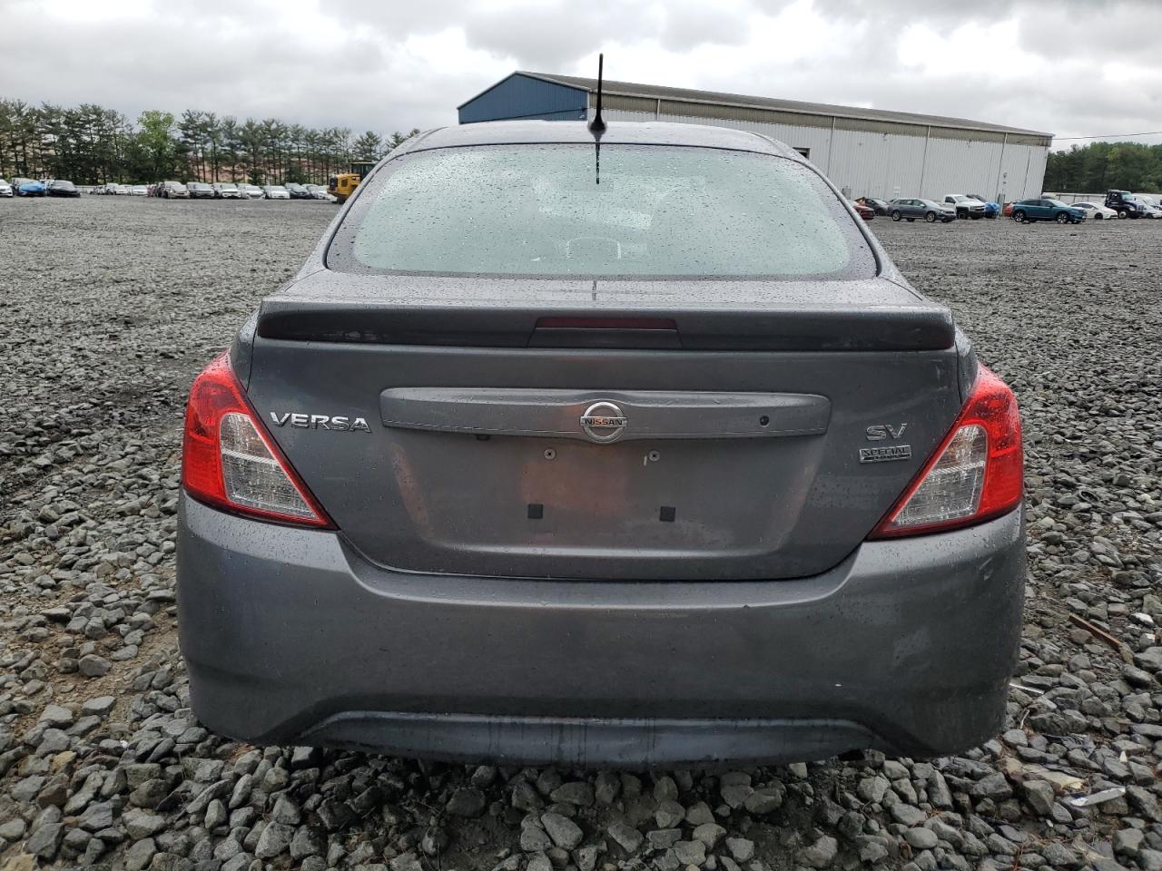 2018 Nissan Versa S VIN: 3N1CN7AP3JL876118 Lot: 56657025