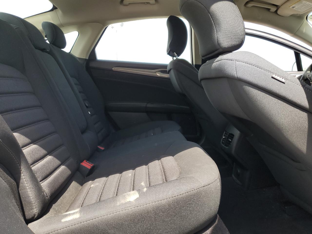 2019 Ford Fusion Se VIN: 3FA6P0LU2KR124879 Lot: 54025545