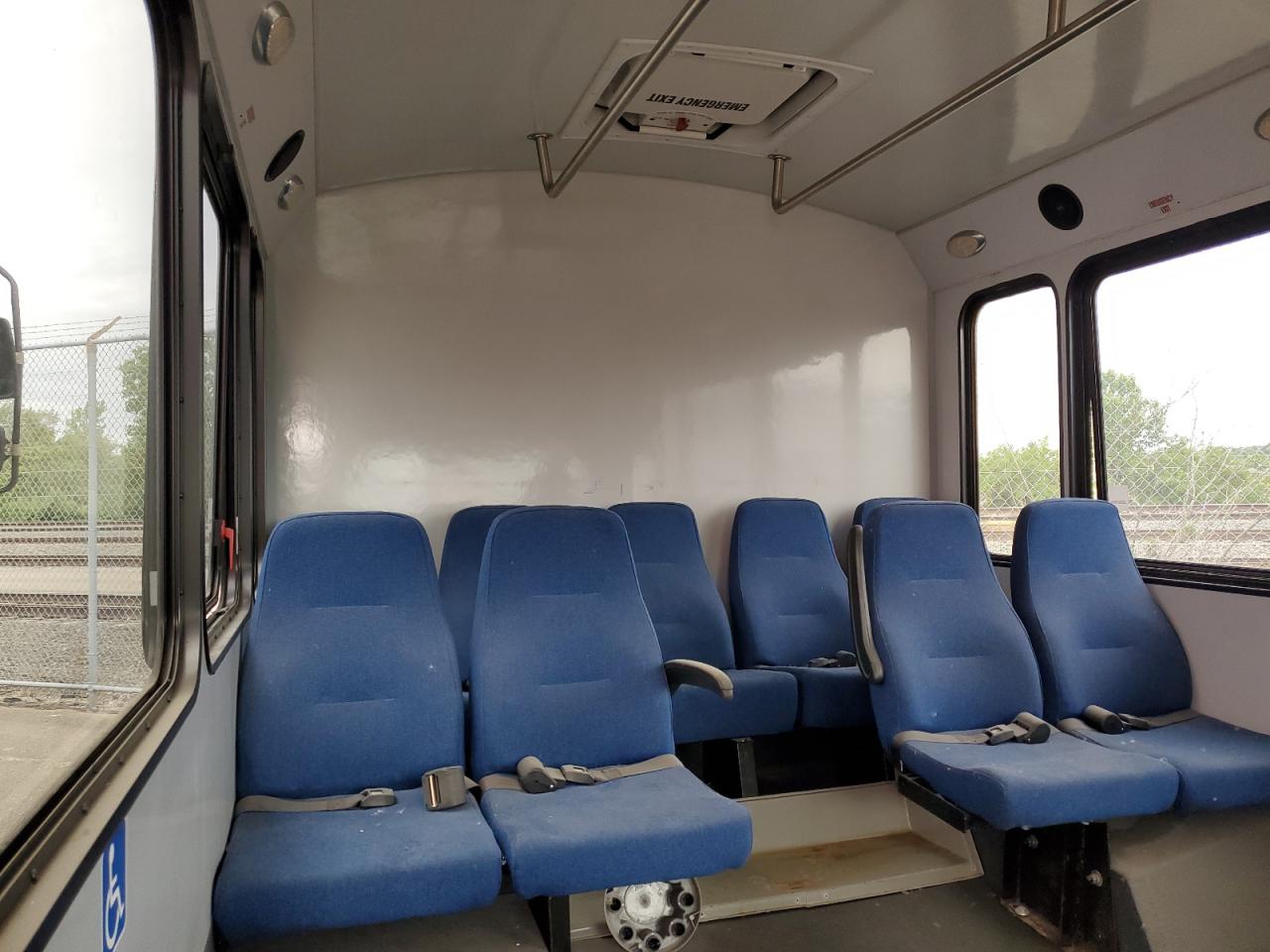 2010 Chevrolet Express Cutaway G4500 VIN: 1GB9G5AG3A1104493 Lot: 58694105