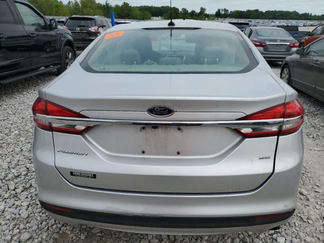 Sedans FORD FUSION 2017 Srebrny