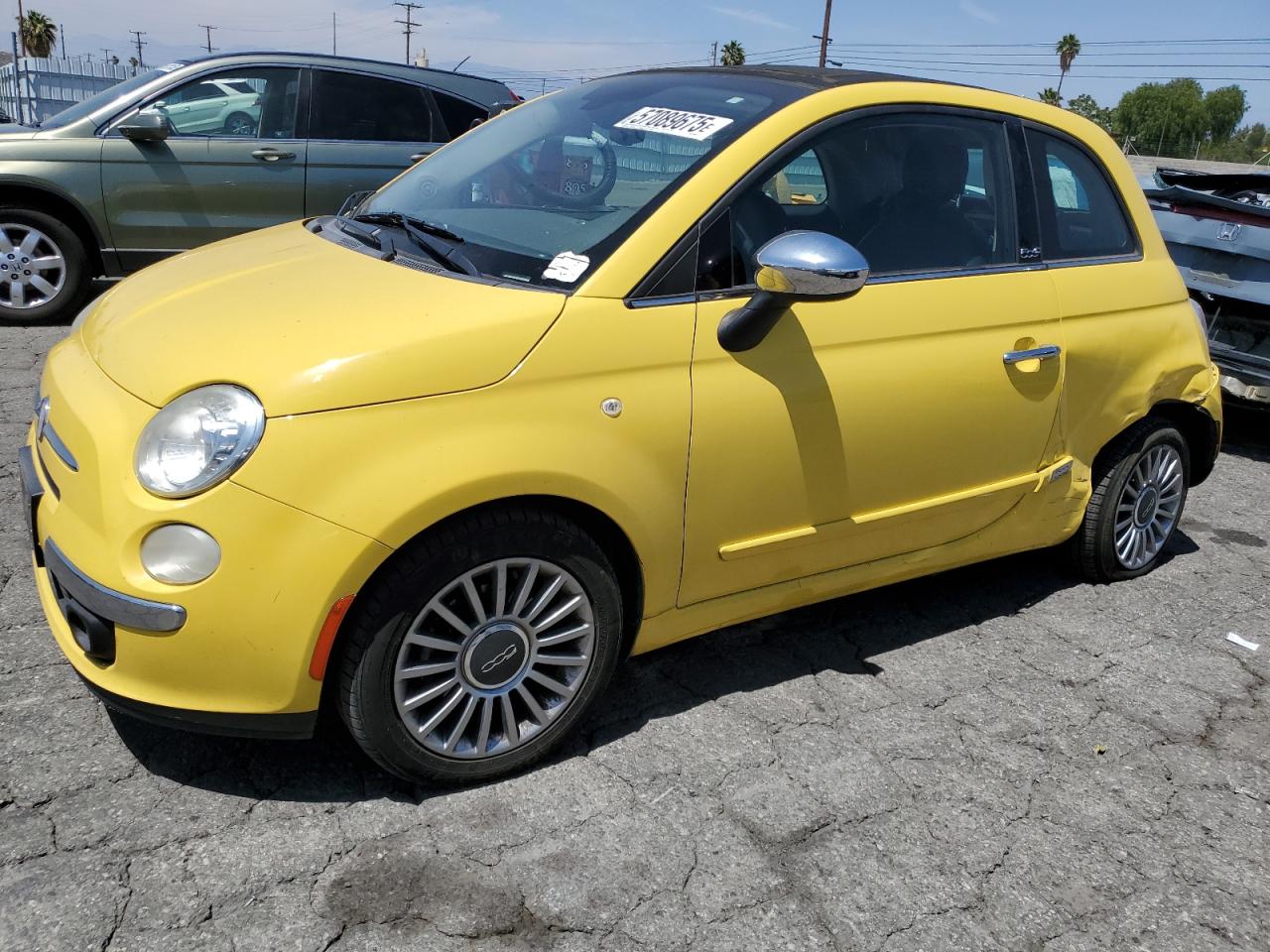 2012 Fiat 500 Lounge zu verkaufen in Colton, CA - Side