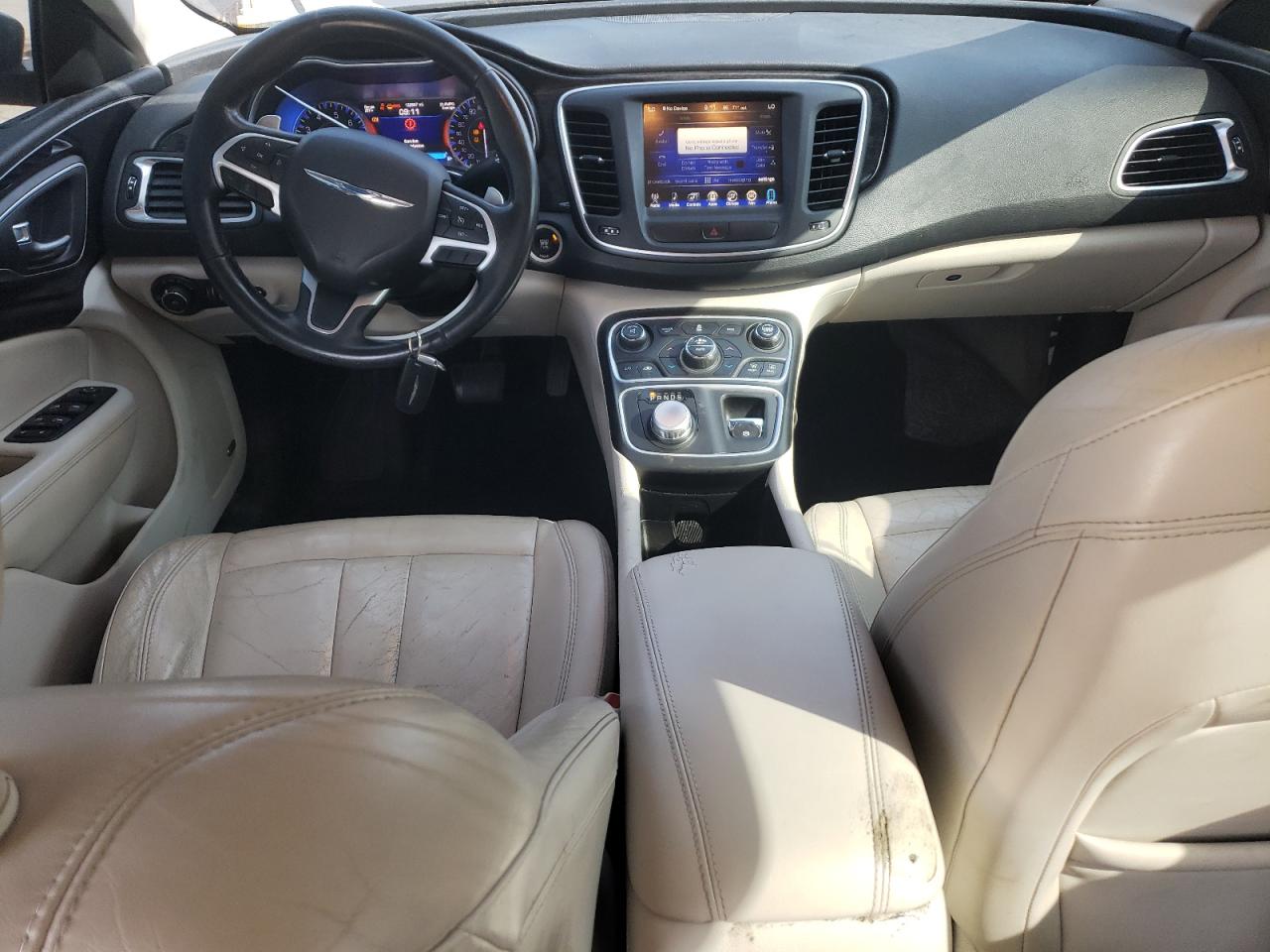 2015 Chrysler 200 C VIN: 1C3CCCCG1FN565274 Lot: 57310605