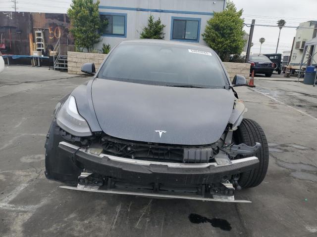  TESLA MODEL 3 2023 Серый