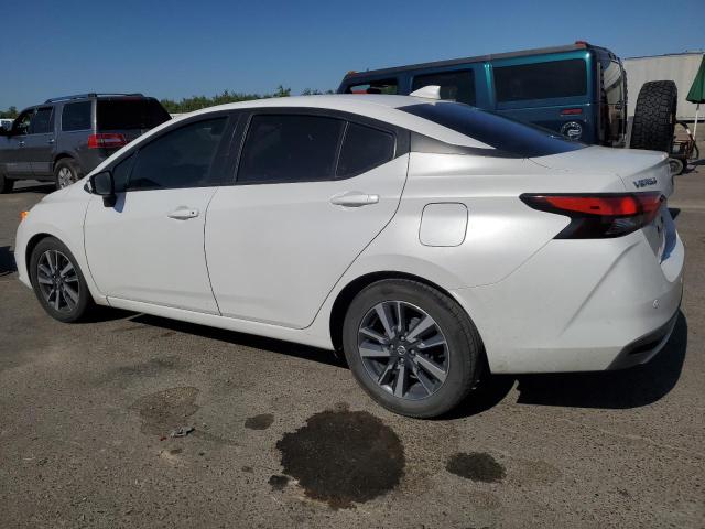  NISSAN VERSA 2021 Білий