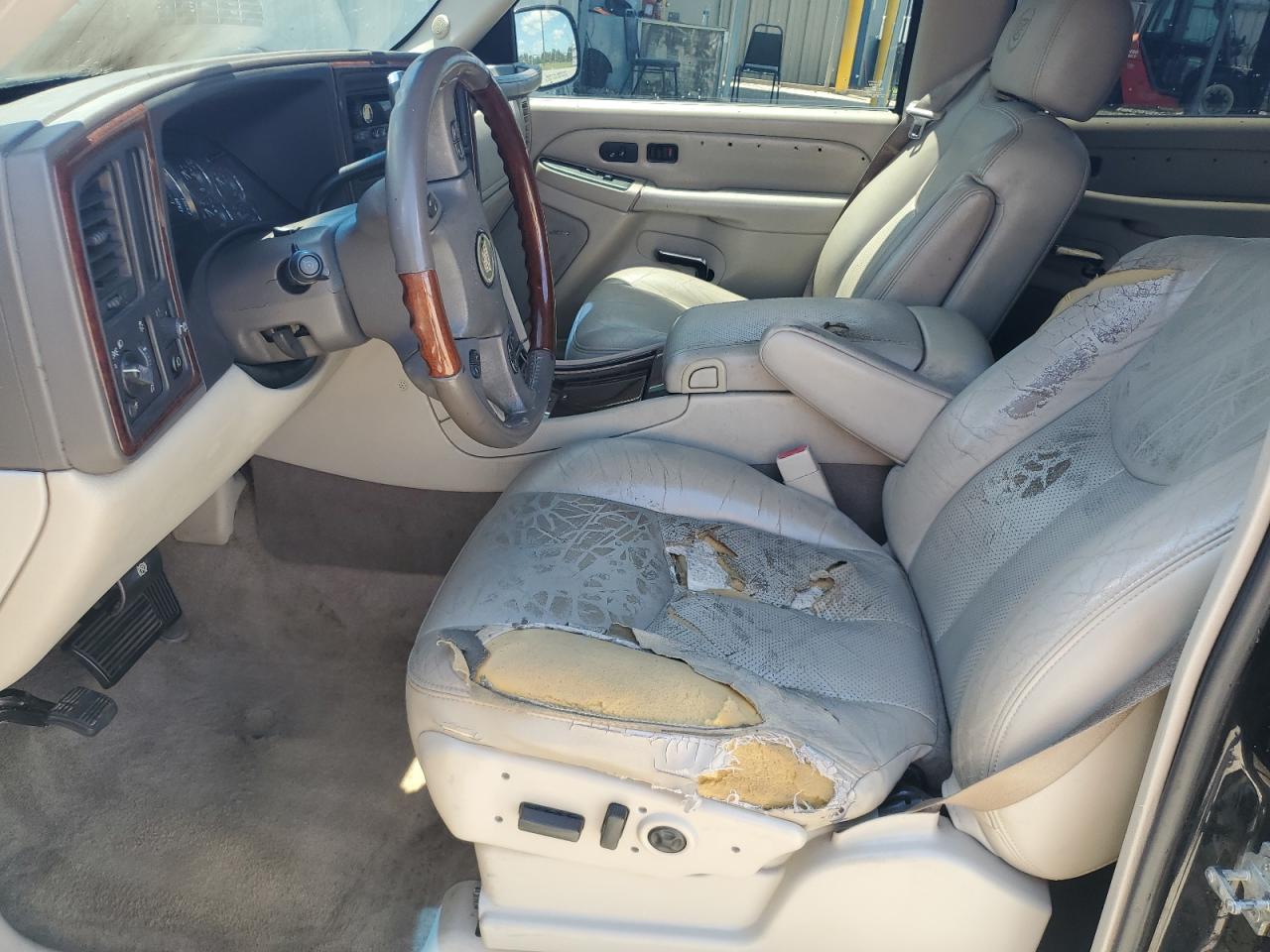 2005 Cadillac Escalade Luxury VIN: 1GYEK63N55R212898 Lot: 54323405