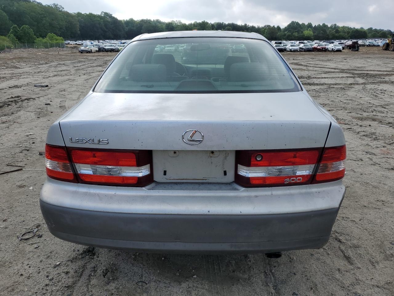 2001 Lexus Es 300 VIN: JT8BF28G410325142 Lot: 57060855