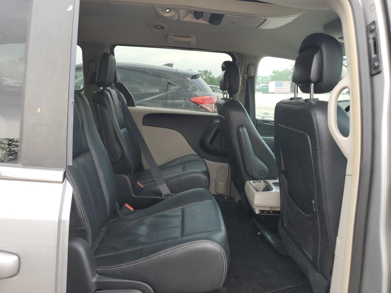 2016 Chrysler Town & Country Touring VIN: 2C4RC1BG8GR118683 Lot: 56908125