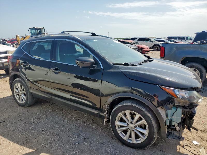  NISSAN ROGUE 2018 Czarny
