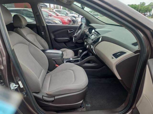 Parquets HYUNDAI TUCSON 2014 Brązowy
