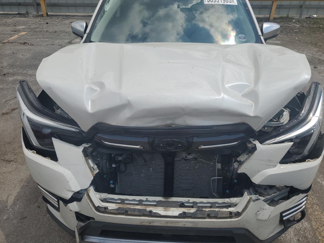 2022 Subaru Forester Touring VIN: JF2SKARC2NH500645 Lot: 56951905