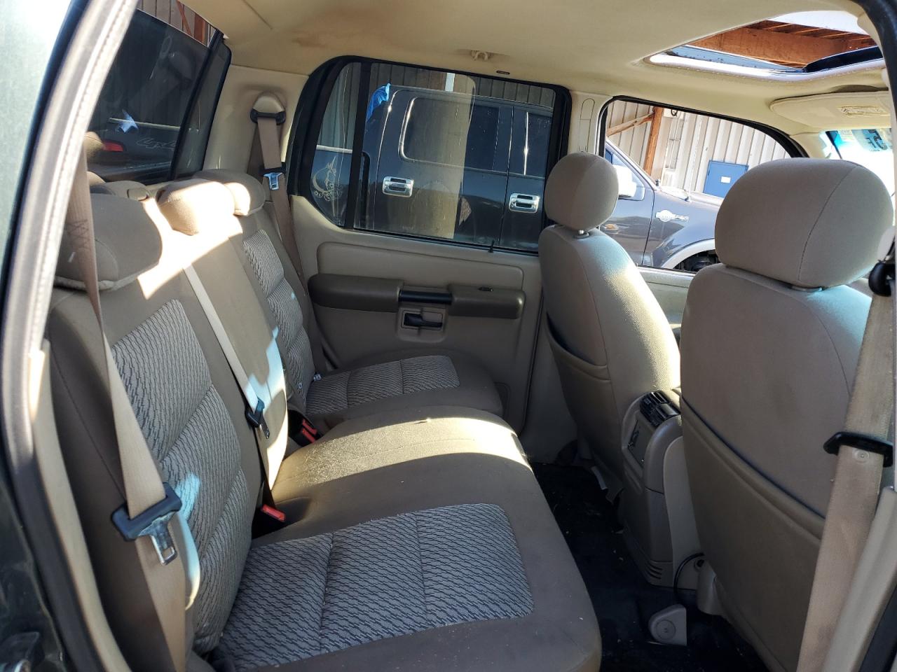 2004 Ford Explorer Sport Trac VIN: 1FMDU77K04UB85358 Lot: 55636625