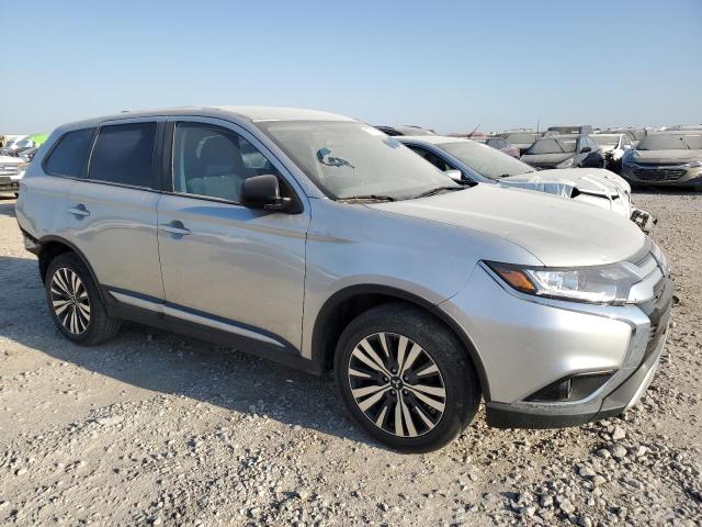  MITSUBISHI OUTLANDER 2019 Srebrny