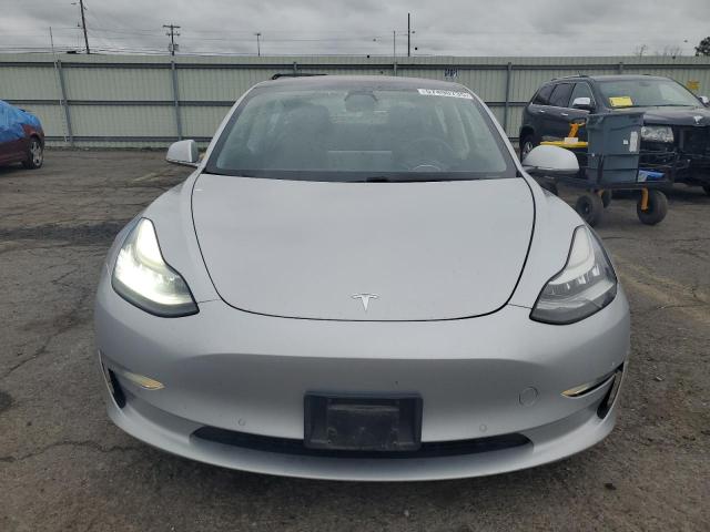  TESLA MODEL 3 2018 Silver