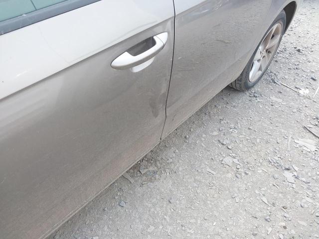 2011 VOLKSWAGEN PASSAT S B