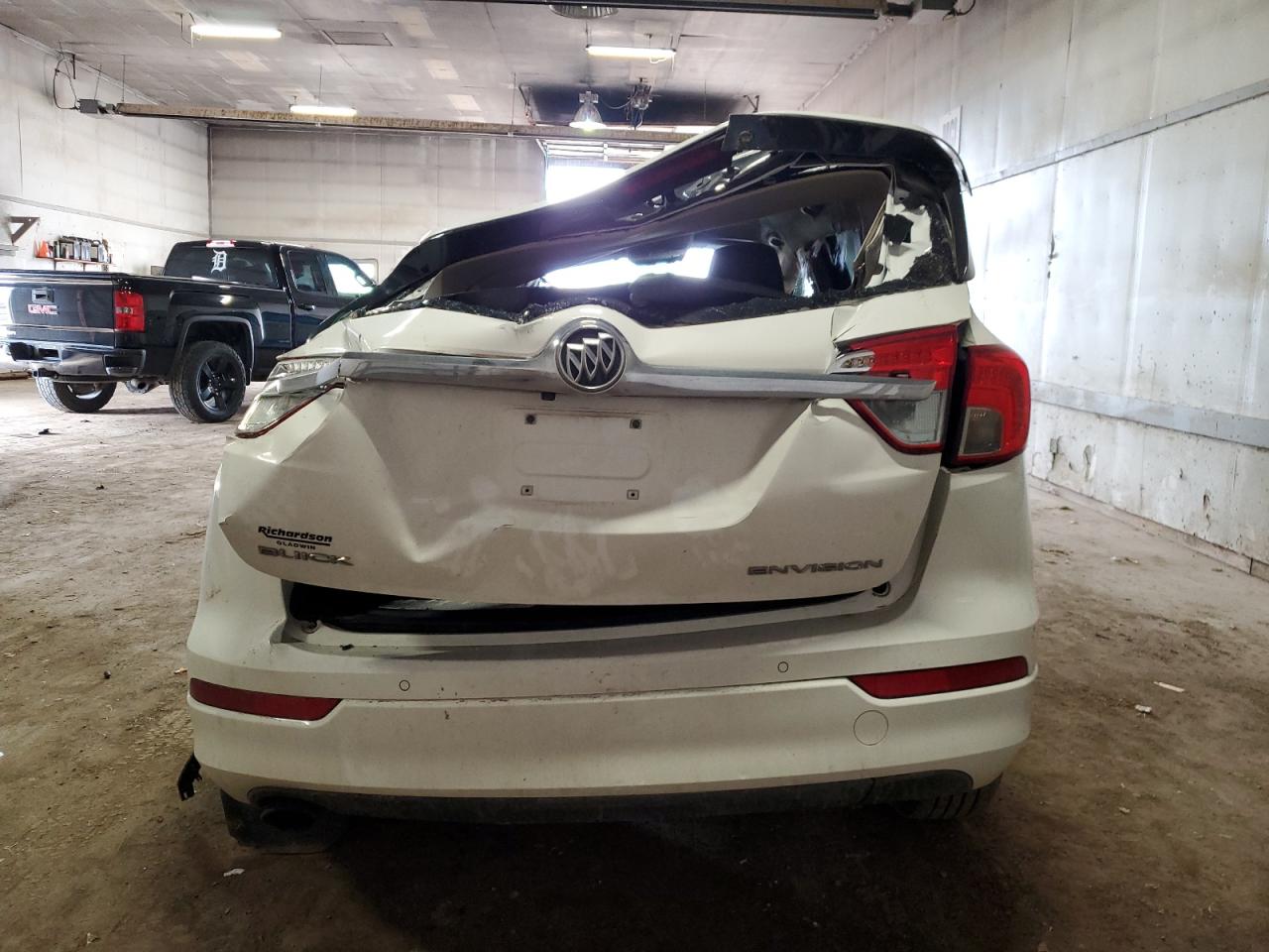 2017 Buick Envision Essence VIN: LRBFXBSA6HD194530 Lot: 55026145