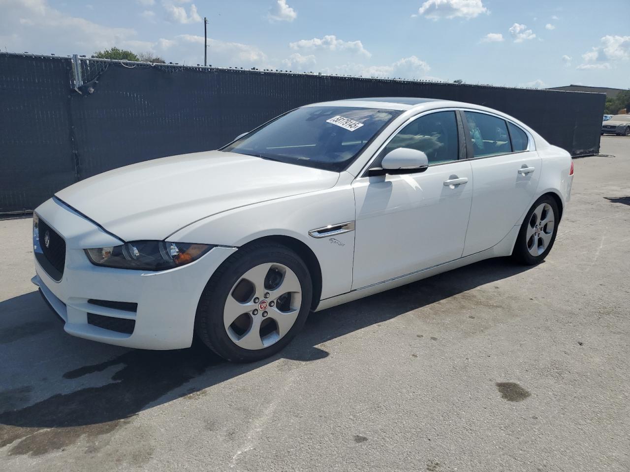 2017 Jaguar Xe