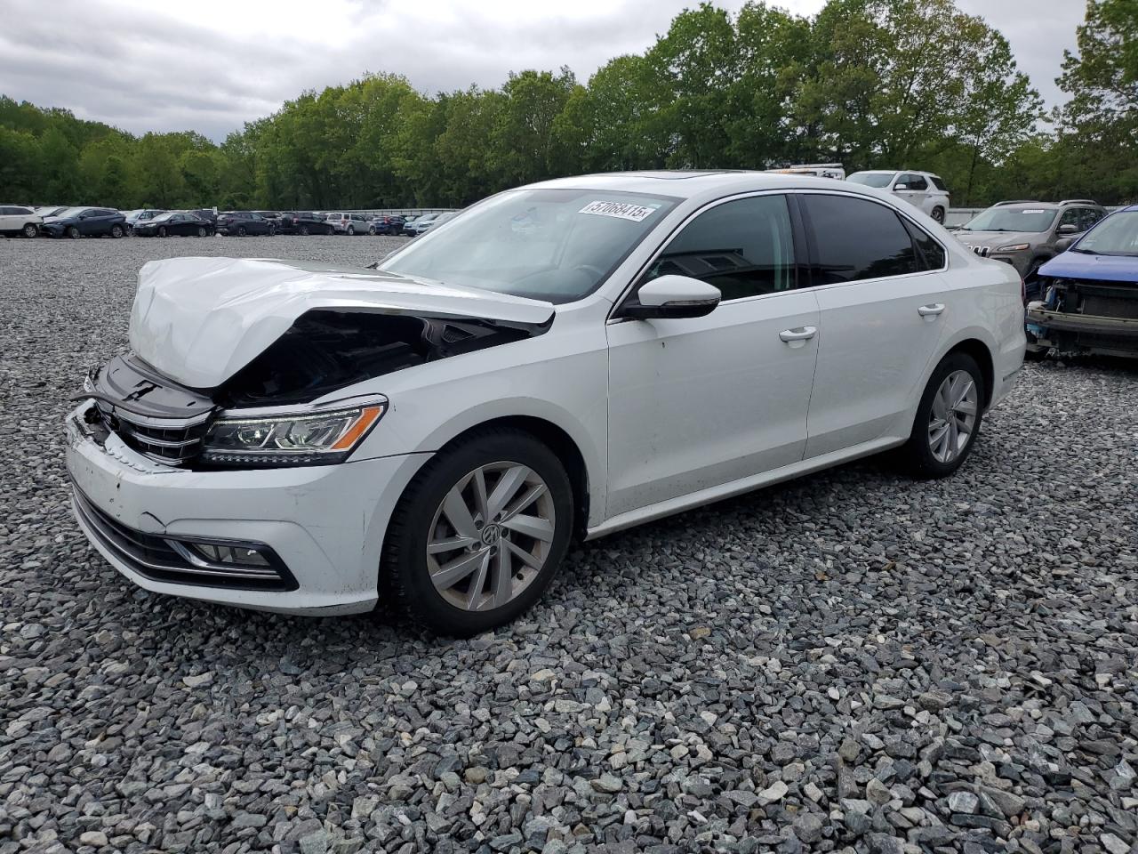 2018 Volkswagen Passat Se for Sale in North Billerica, MA - Front End
